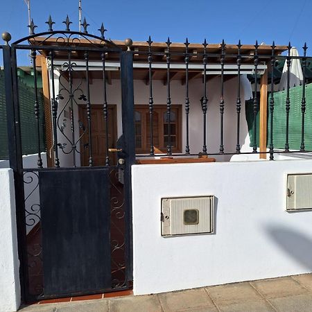 Playa Chica Apartment Puerto del Carmen  Ngoại thất bức ảnh