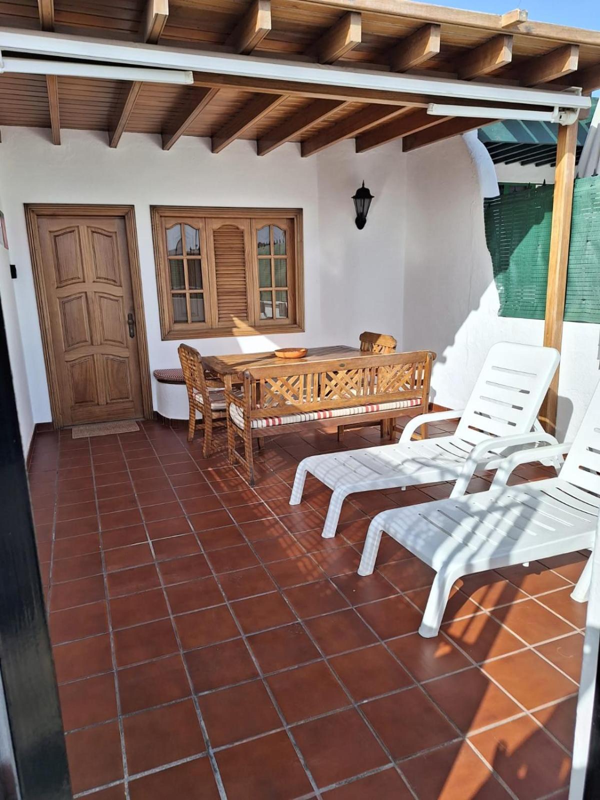 Playa Chica Apartment Puerto del Carmen  Ngoại thất bức ảnh